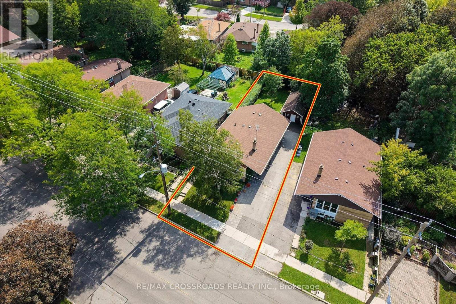887 Brimorton Drive, Toronto, ON