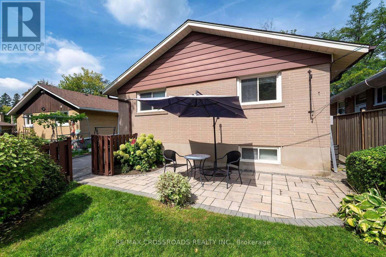 887 Brimorton Drive, Toronto, ON