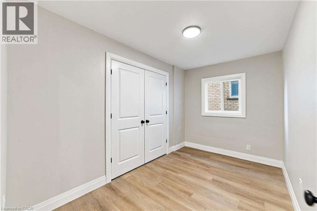 5 Herbert Court, Stoney Creek, ON