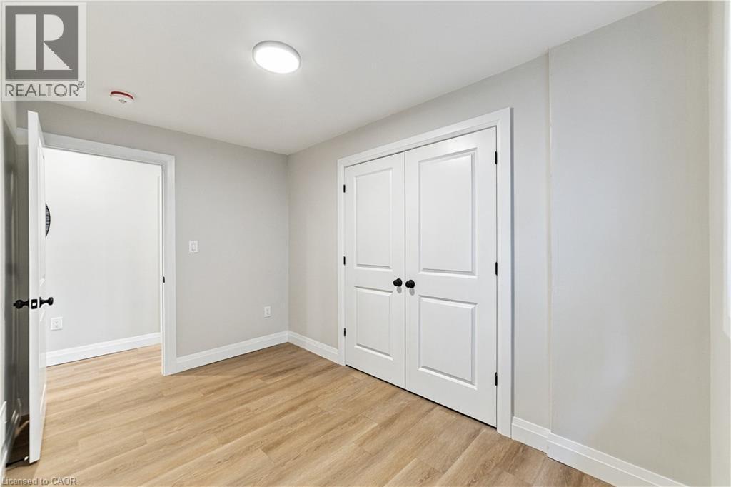 5 Herbert Court, Stoney Creek, ON