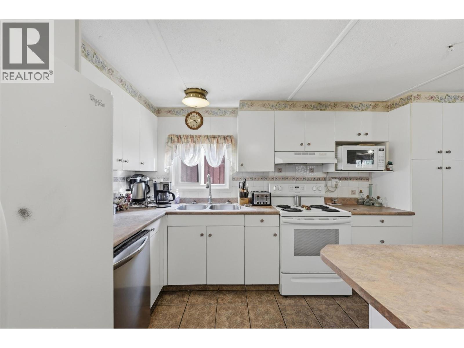 749 Klahanie Drive, Kamloops, BC