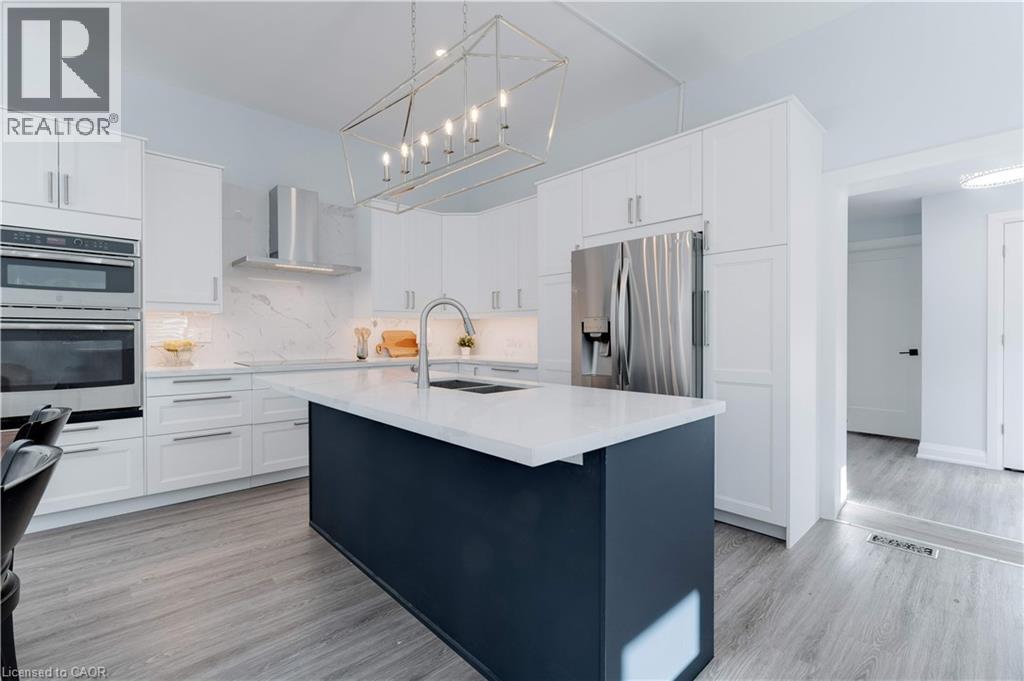 296 Kent Crescent, Burlington, ON