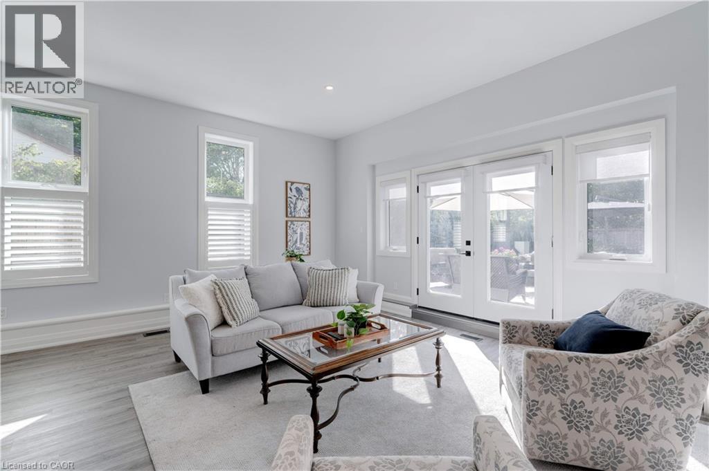 296 Kent Crescent, Burlington, ON