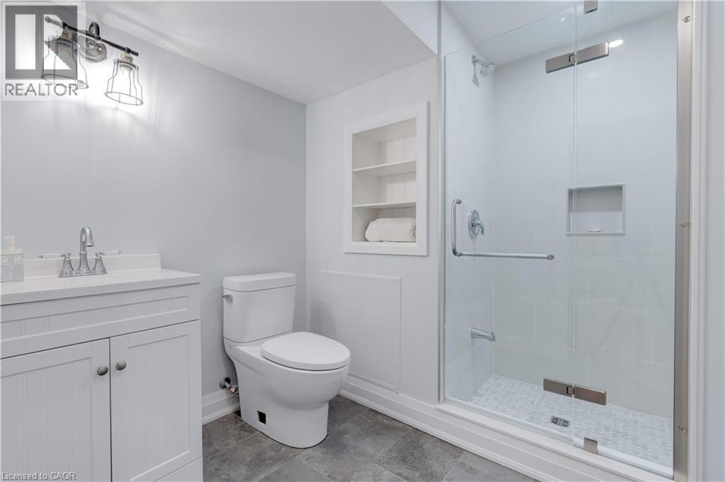 296 Kent Crescent, Burlington, ON