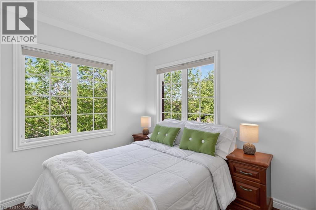 1347 Brookstar Drive, Oakville, ON
