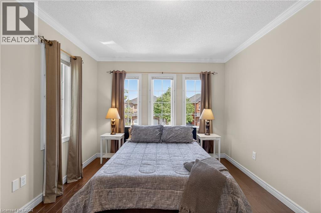 1347 Brookstar Drive, Oakville, ON