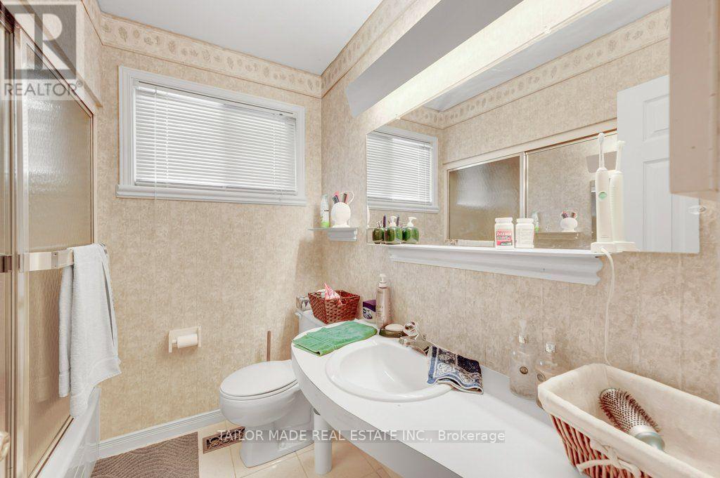 22 Greystone Crescent, Brampton, ON