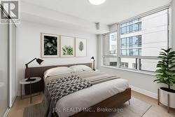 Spacious 2nd bedroom -