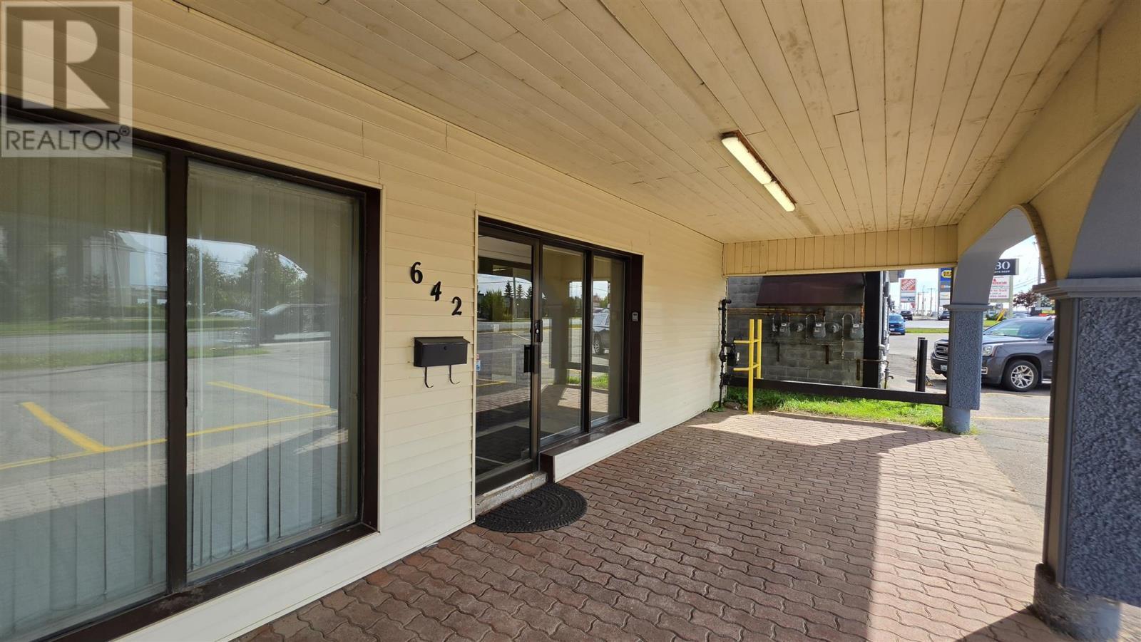 642 Great Northern Rd # B, Sault Ste. Marie, ON