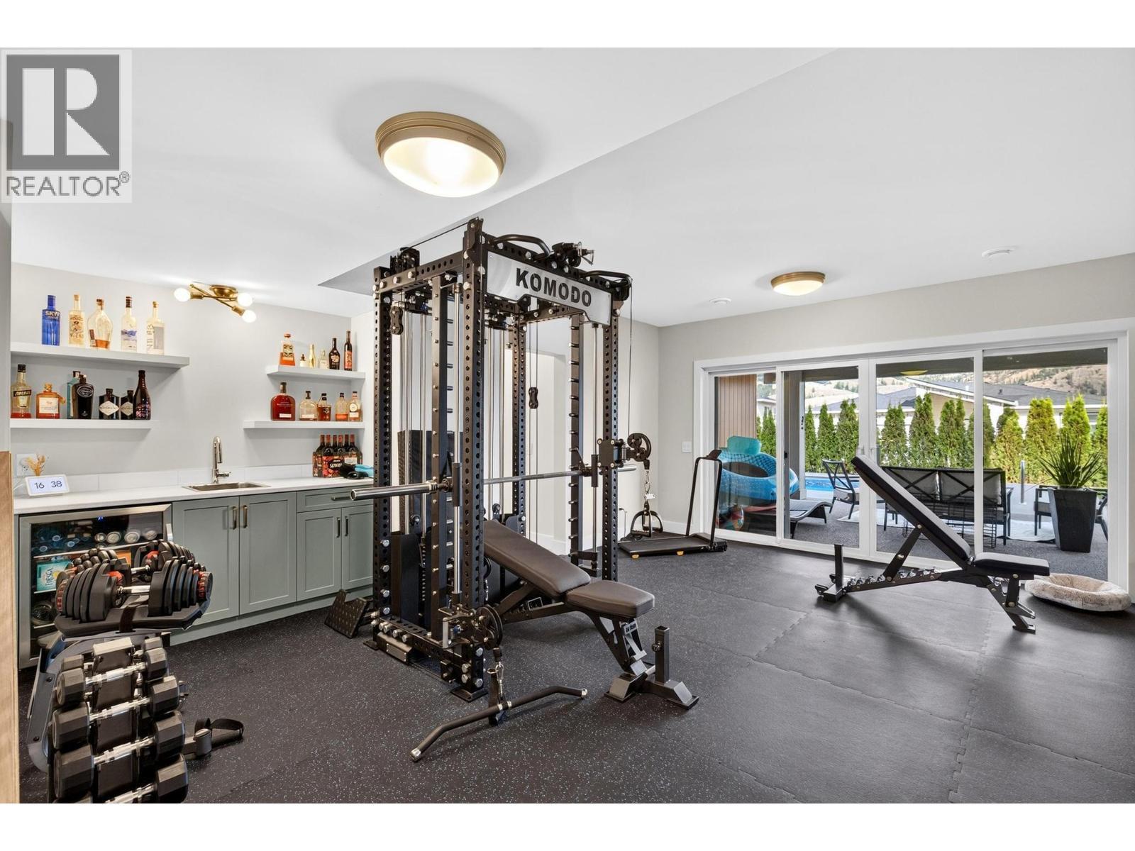 887 Loseth Drive, Kelowna, BC