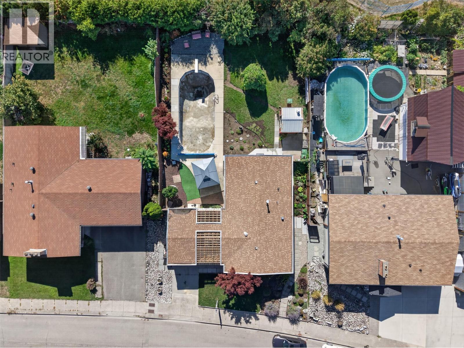 1261 Lawson Avenue, Kelowna, BC