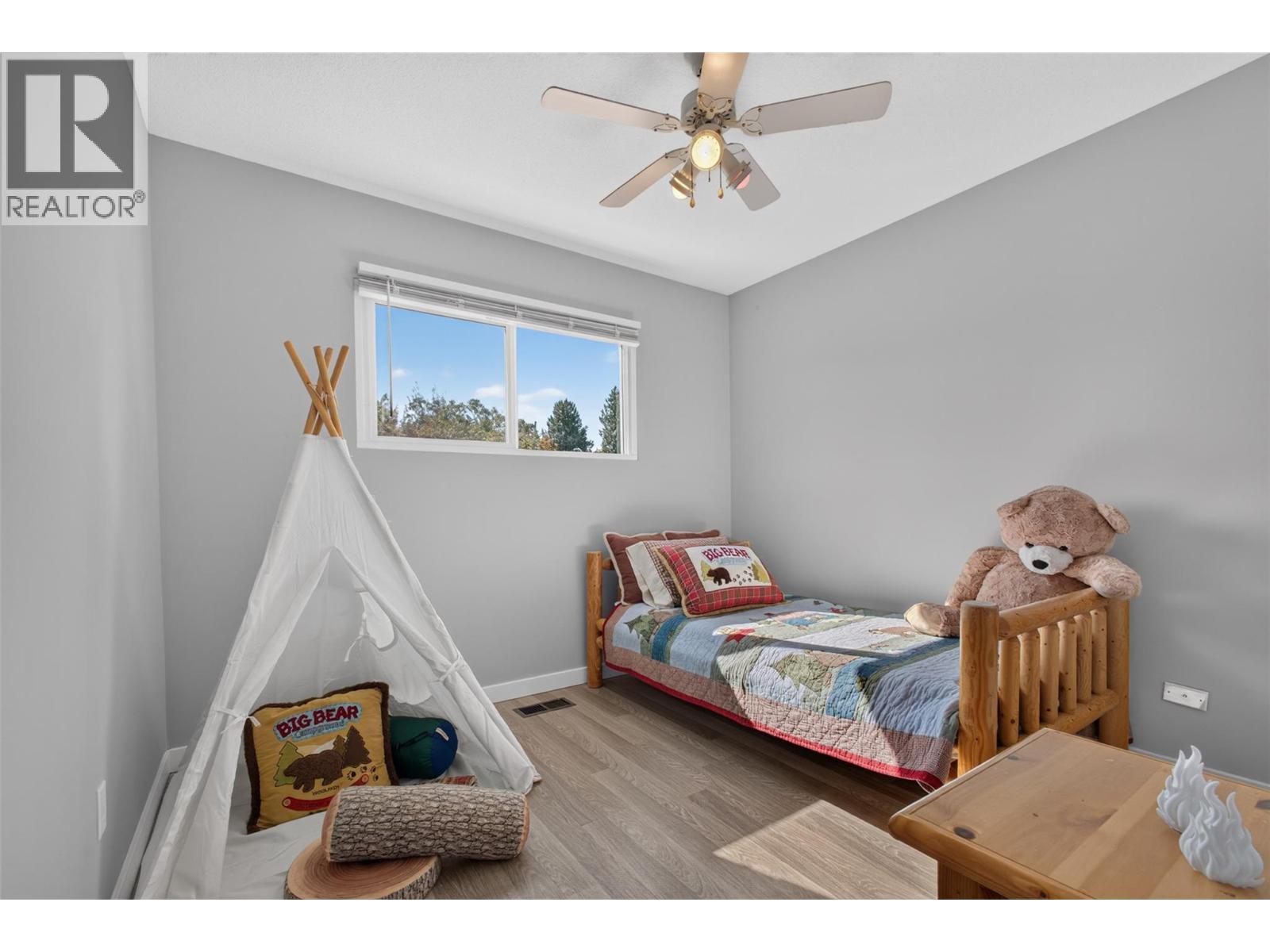 Third Bedroom Upstairs - 1261 Lawson Avenue, Kelowna, BC