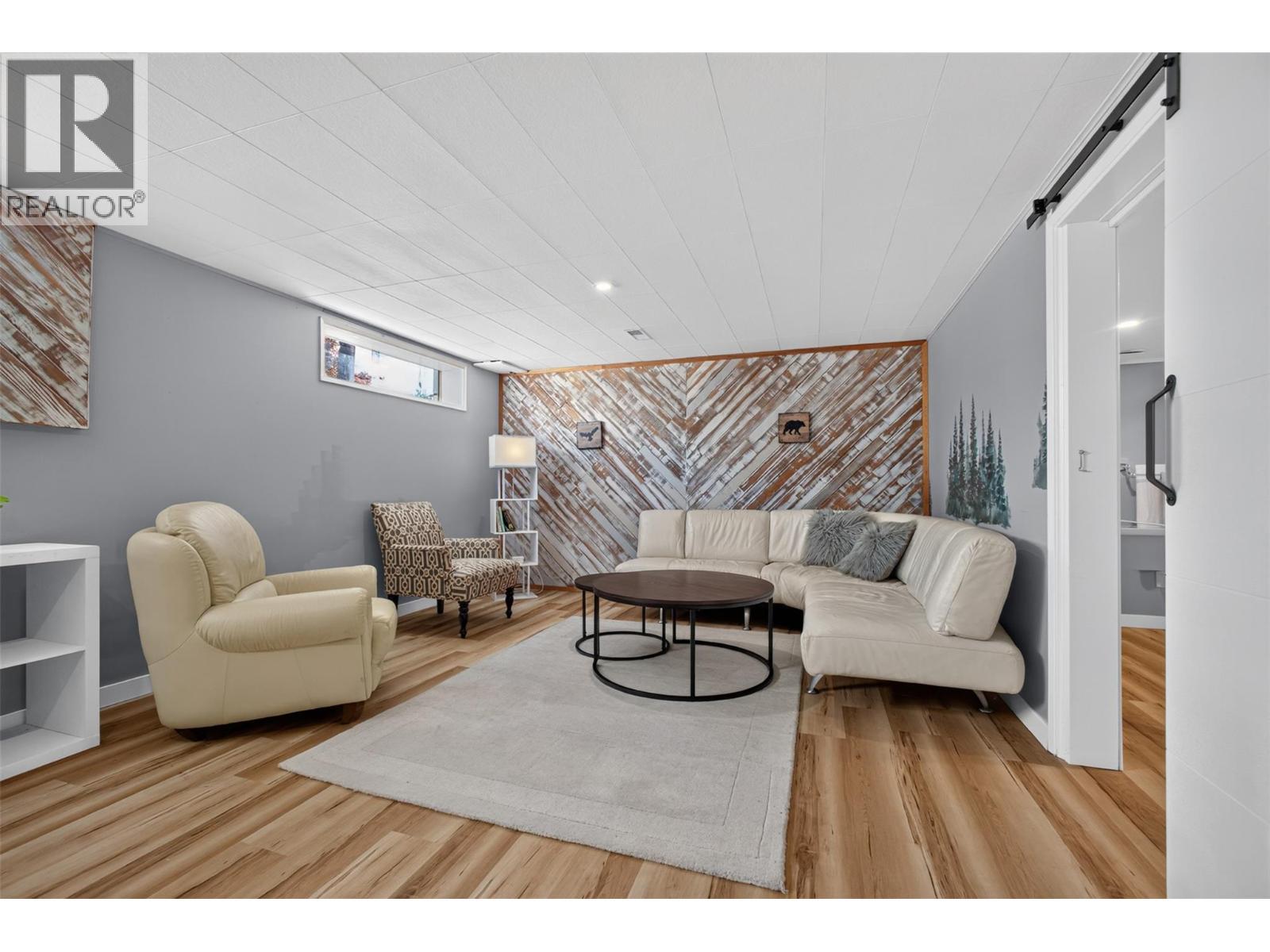 1261 Lawson Avenue, Kelowna, BC