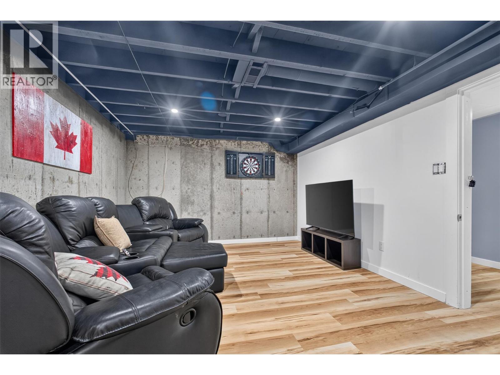 1261 Lawson Avenue, Kelowna, BC