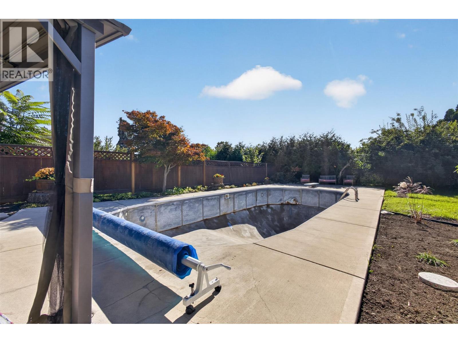 1261 Lawson Avenue, Kelowna, BC