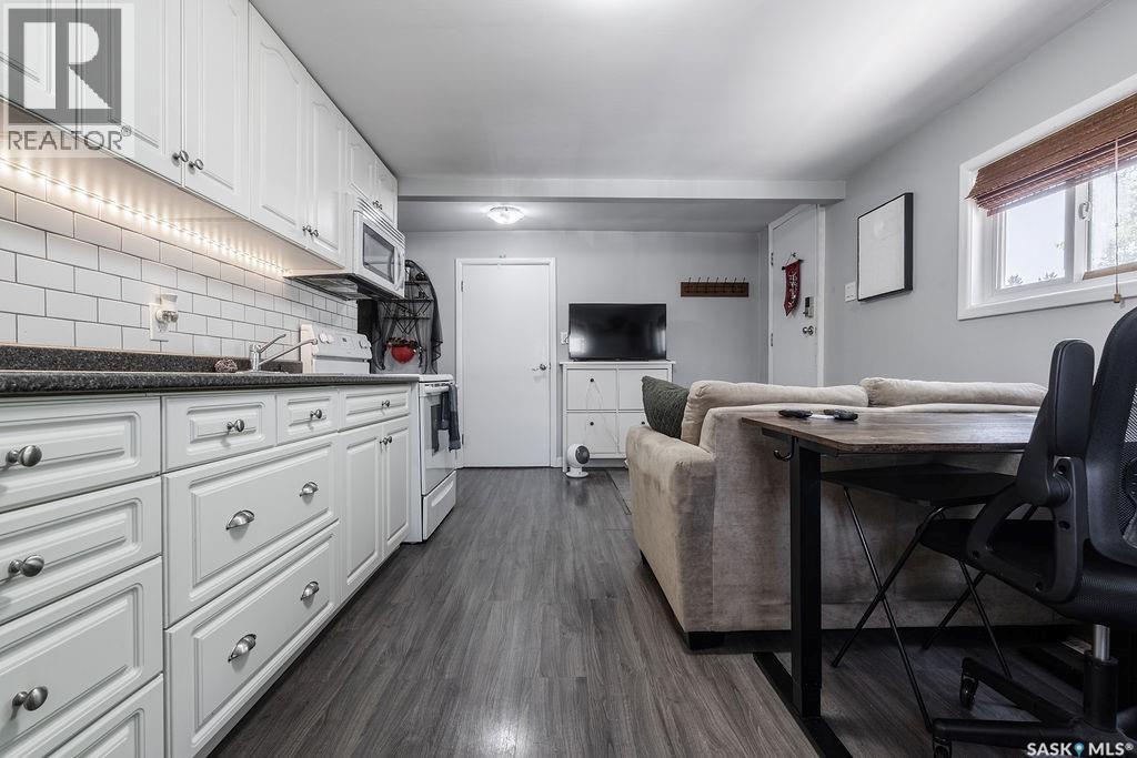 1736 1St Avenue N, Saskatoon, SK