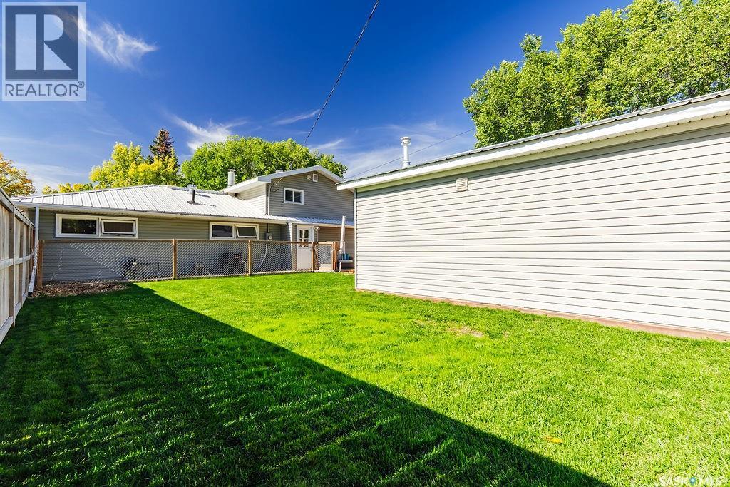 1736 1St Avenue N, Saskatoon, SK