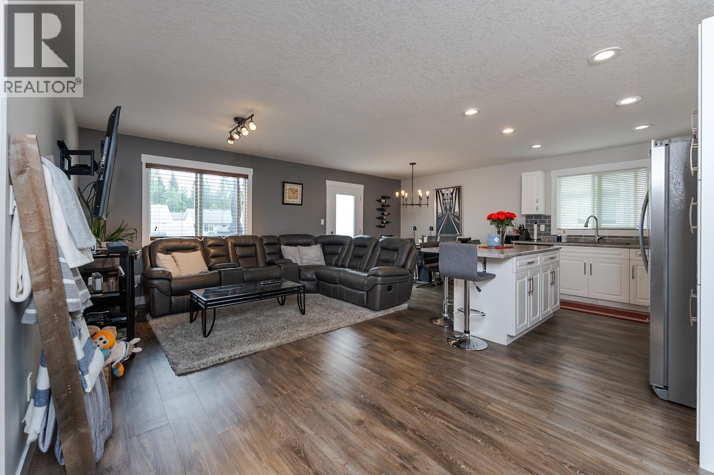 5355 Woodvalley Drive, Prince George, BC