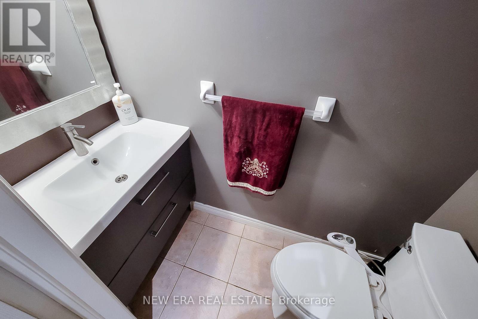 214 Cloverleaf Drive, Hamilton, ON