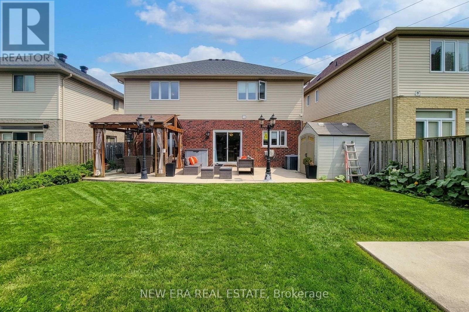 214 Cloverleaf Drive, Hamilton, ON