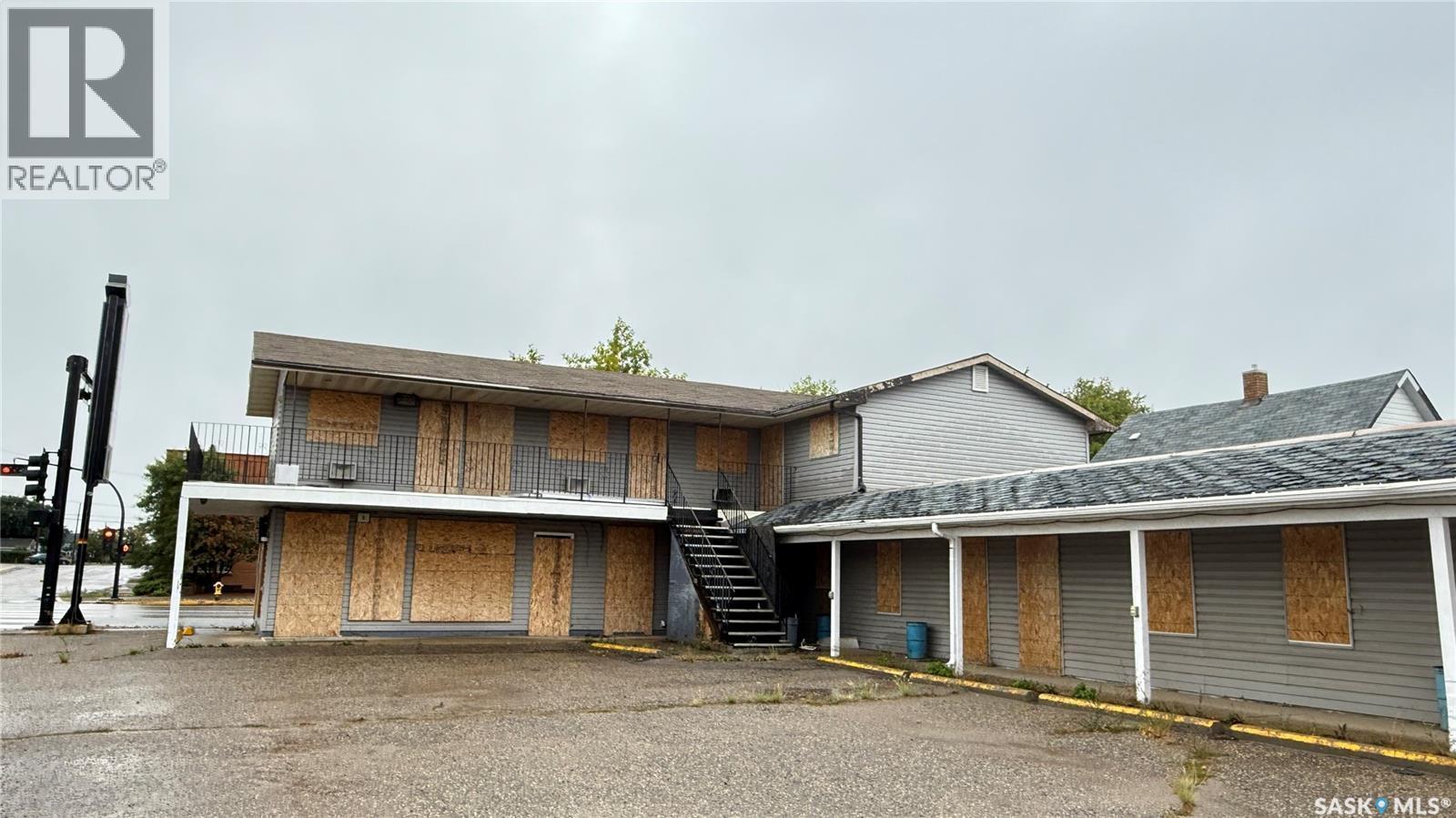 905 4Th Street, Estevan, SK