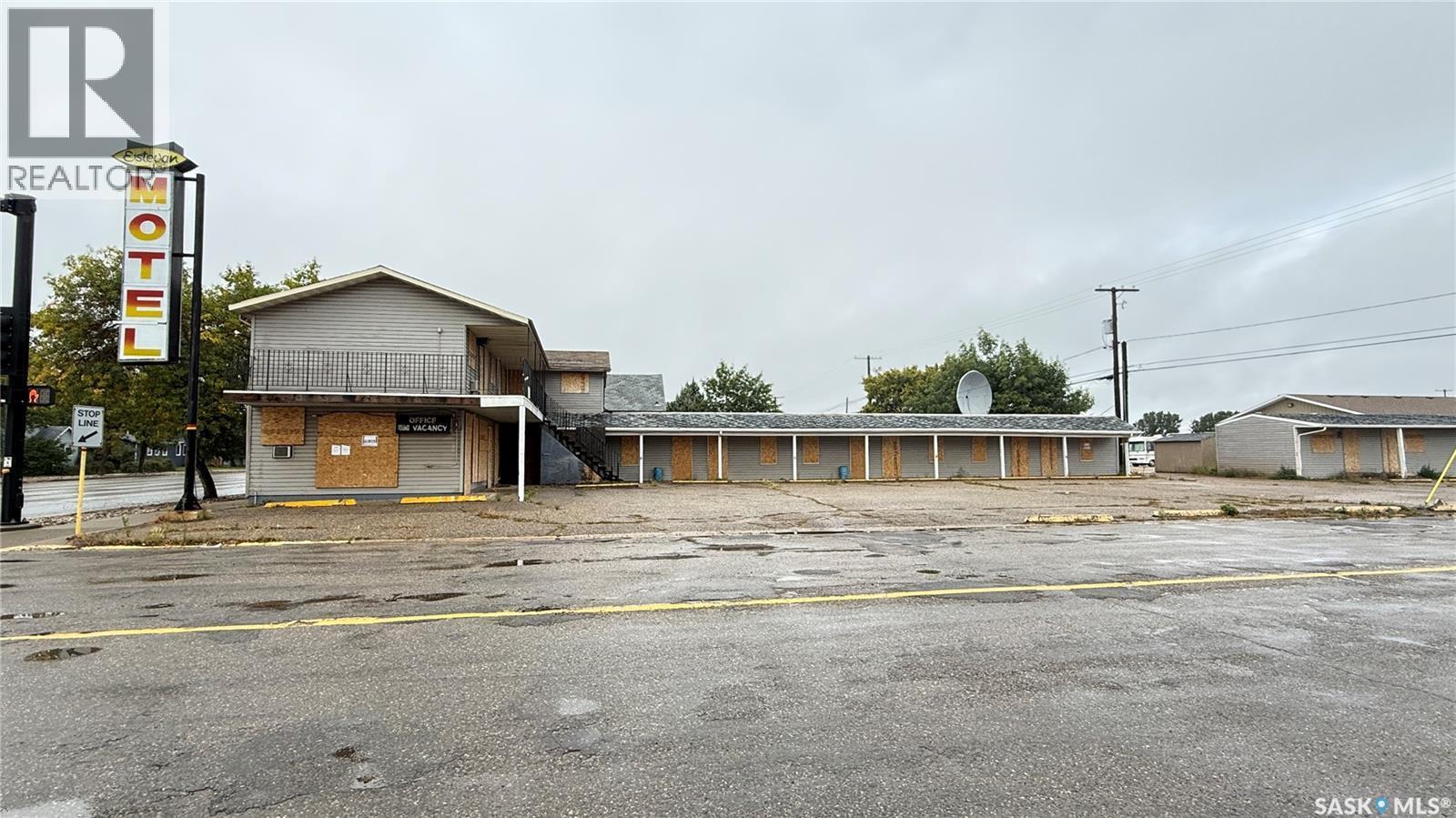 905 4Th Street, Estevan, SK