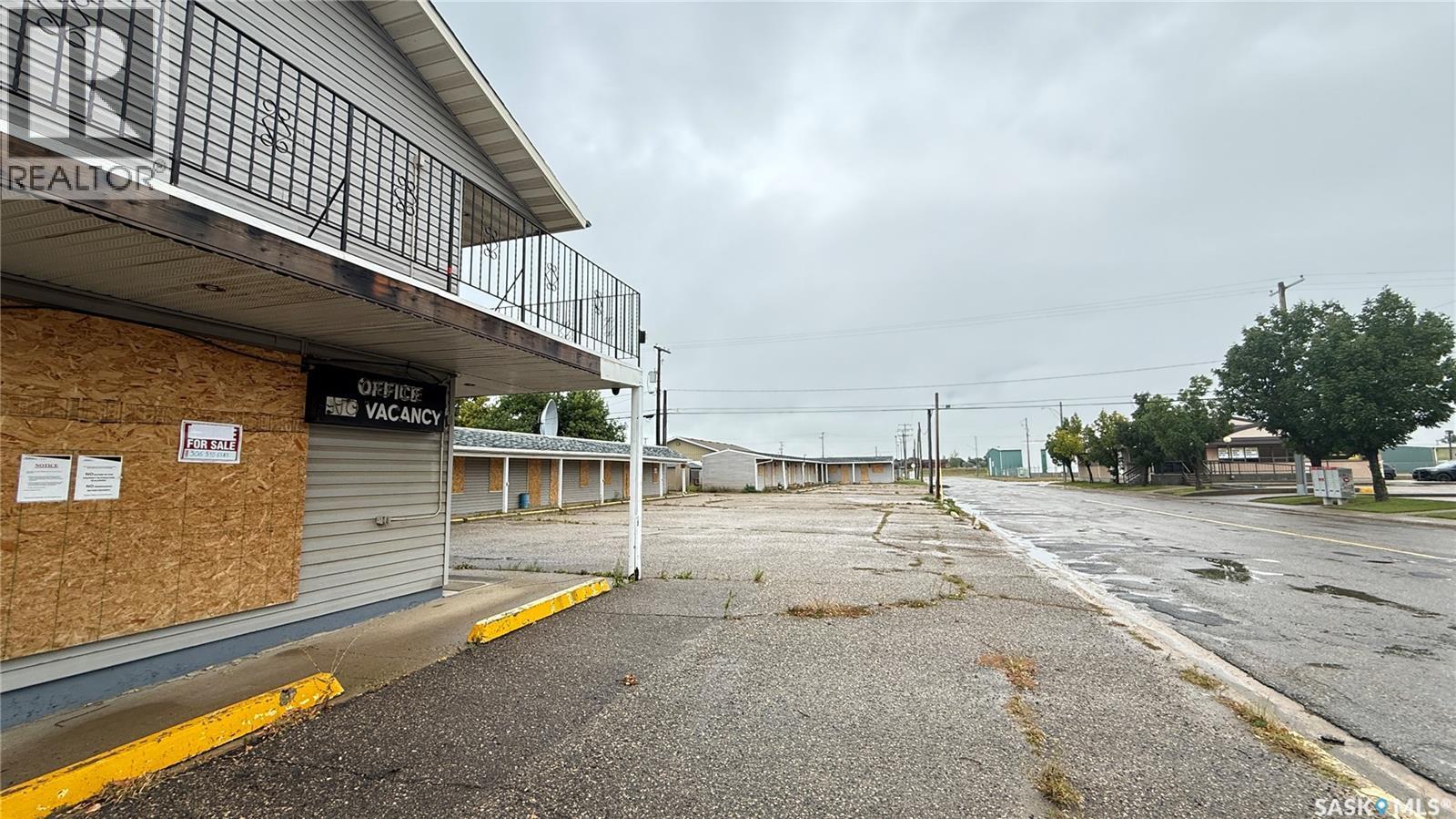 905 4Th Street, Estevan, SK