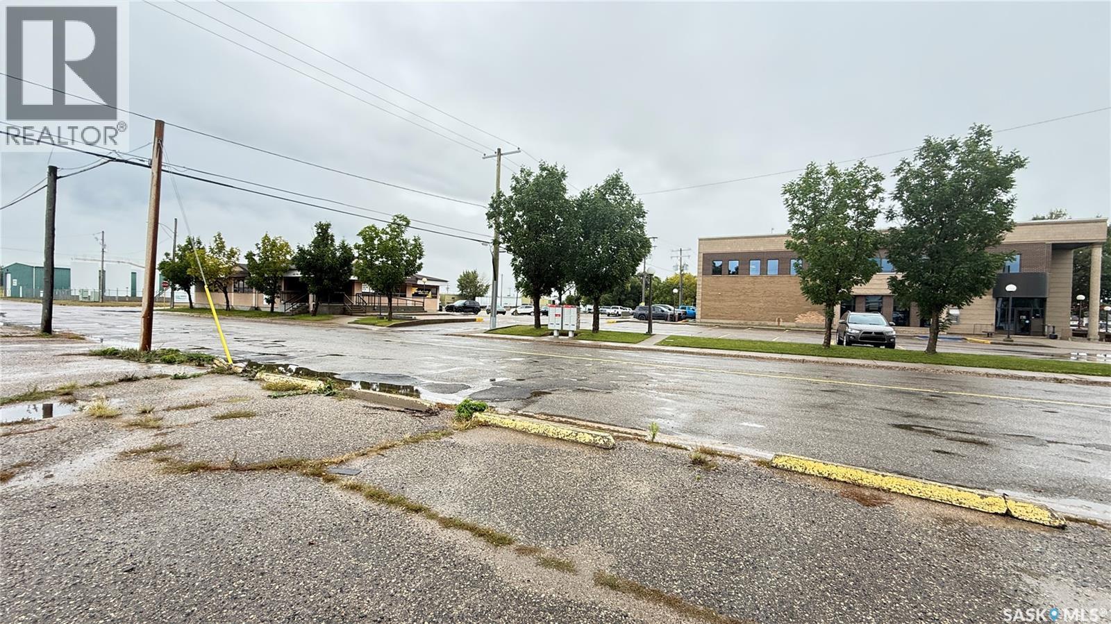 905 4Th Street, Estevan, SK