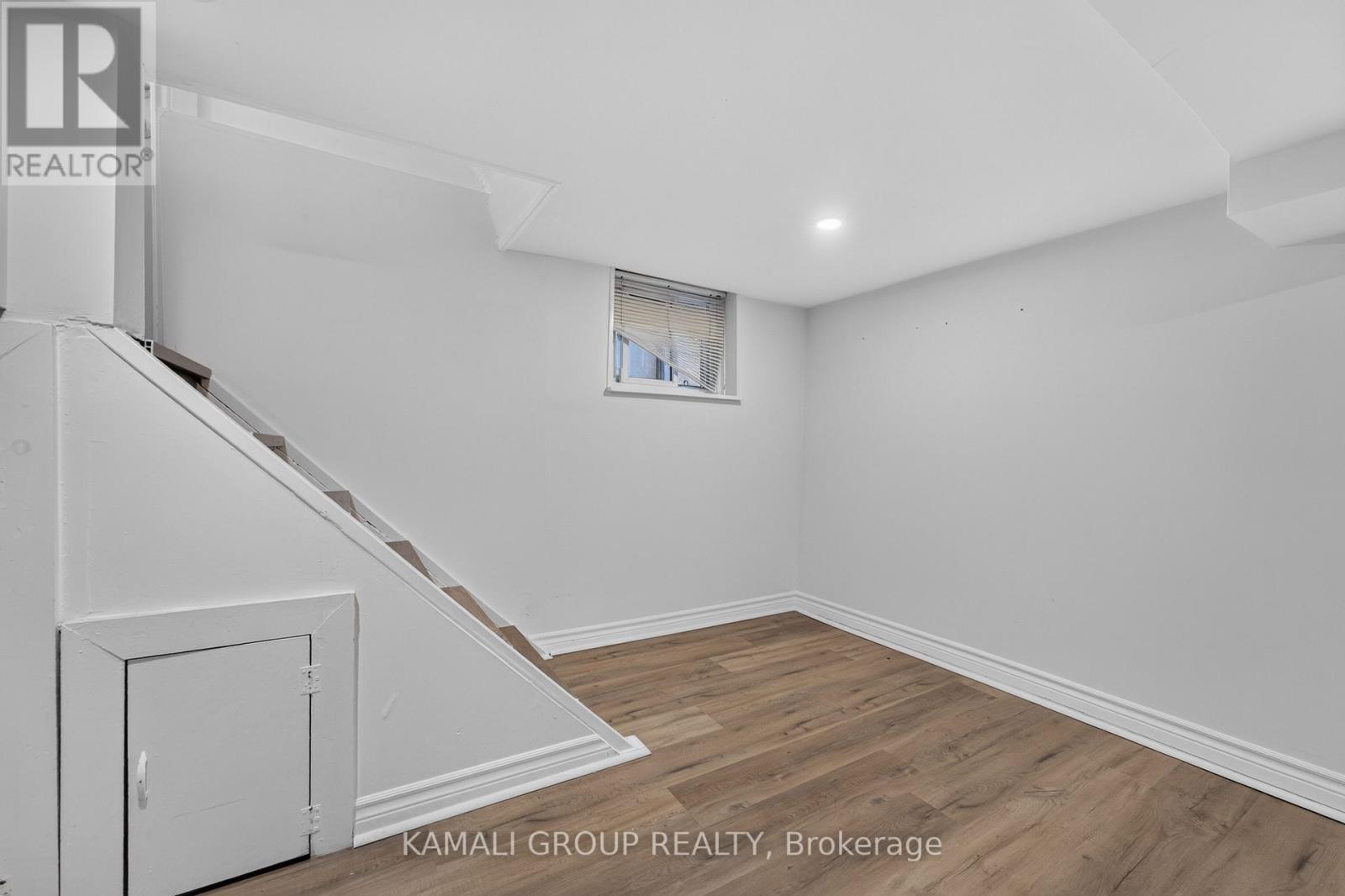 19 Belle Ayre Boulevard, Toronto, ON
