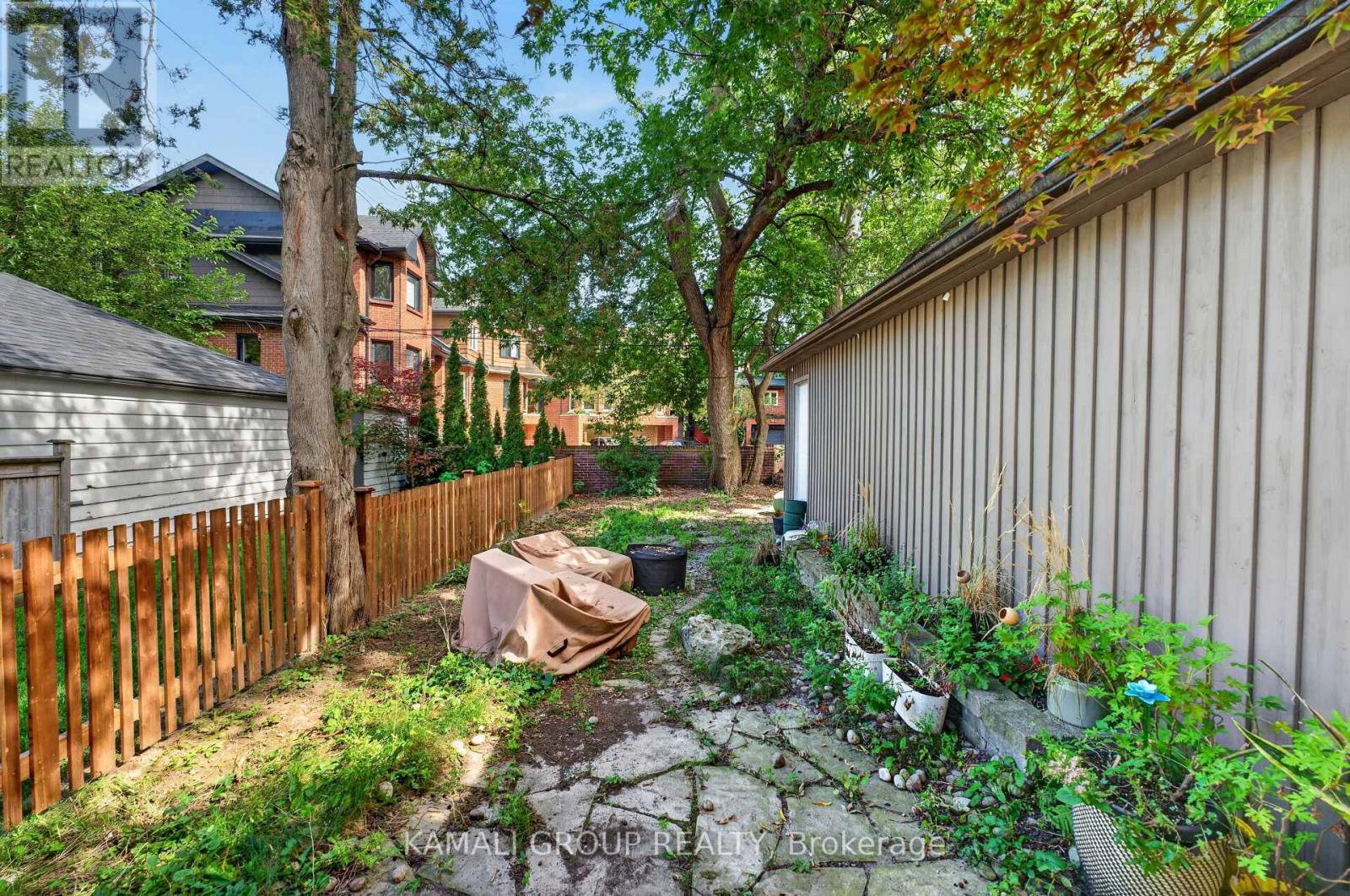 19 Belle Ayre Boulevard, Toronto, ON