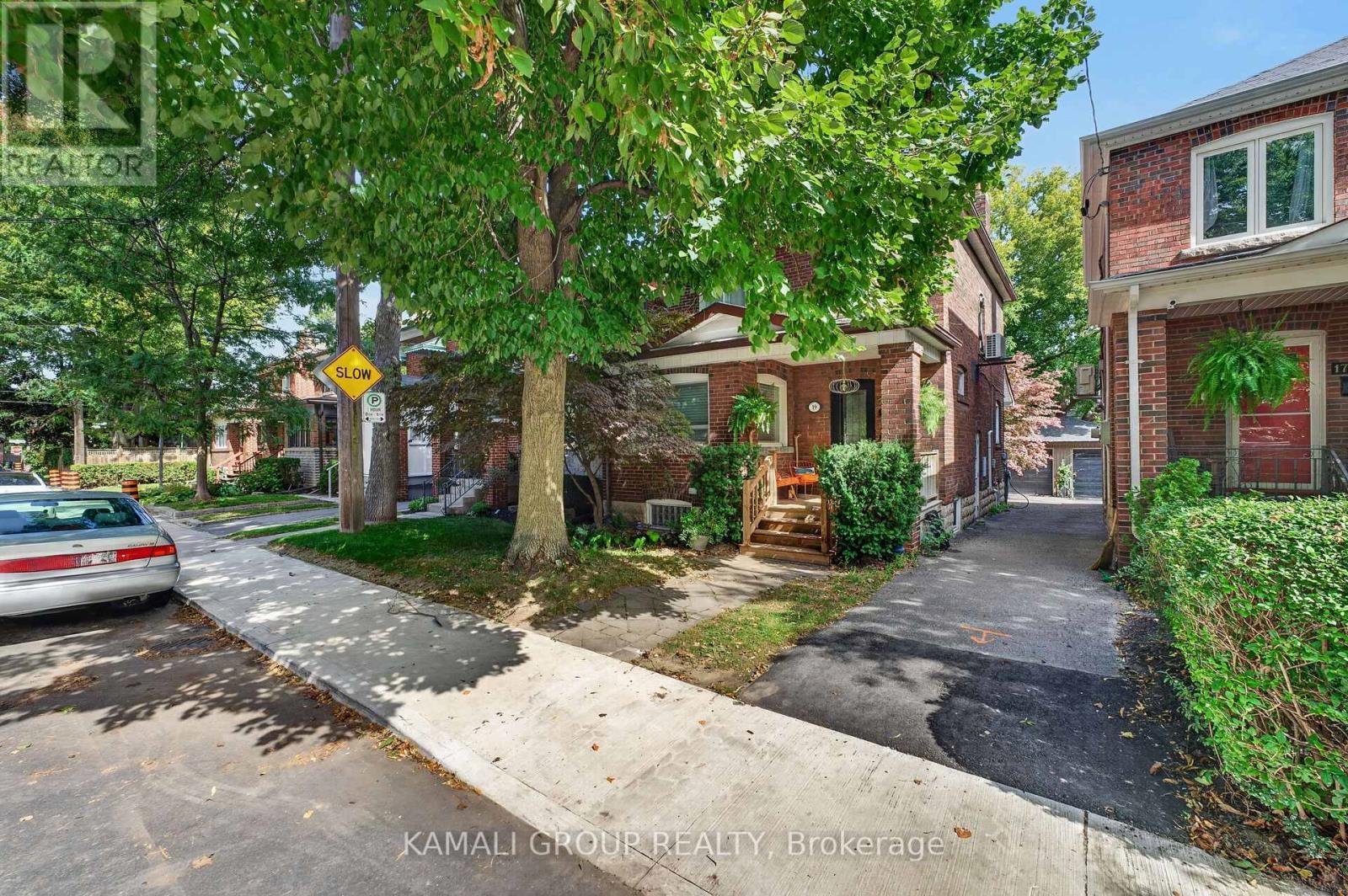 19 Belle Ayre Boulevard, Toronto, ON