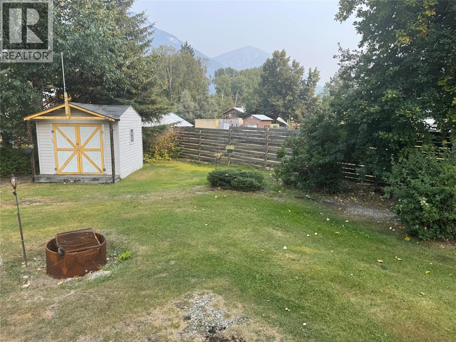 Side yard, near mobile home - 903 Ryter Road W, Nicholson, BC