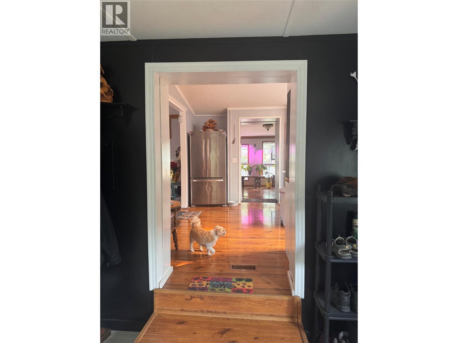 Entry - 903 Ryter Road W, Nicholson, BC