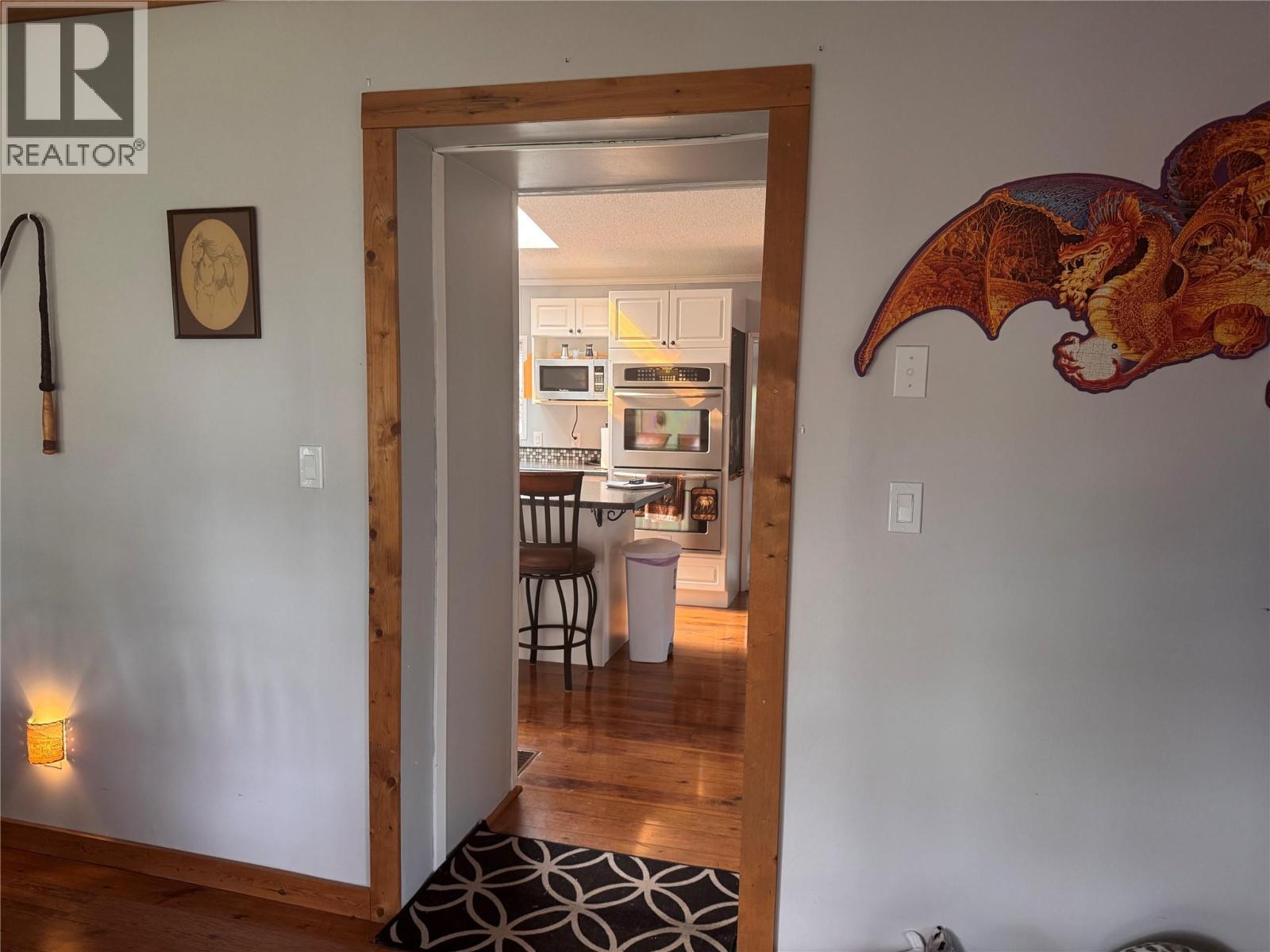 Hallway - 903 Ryter Road W, Nicholson, BC