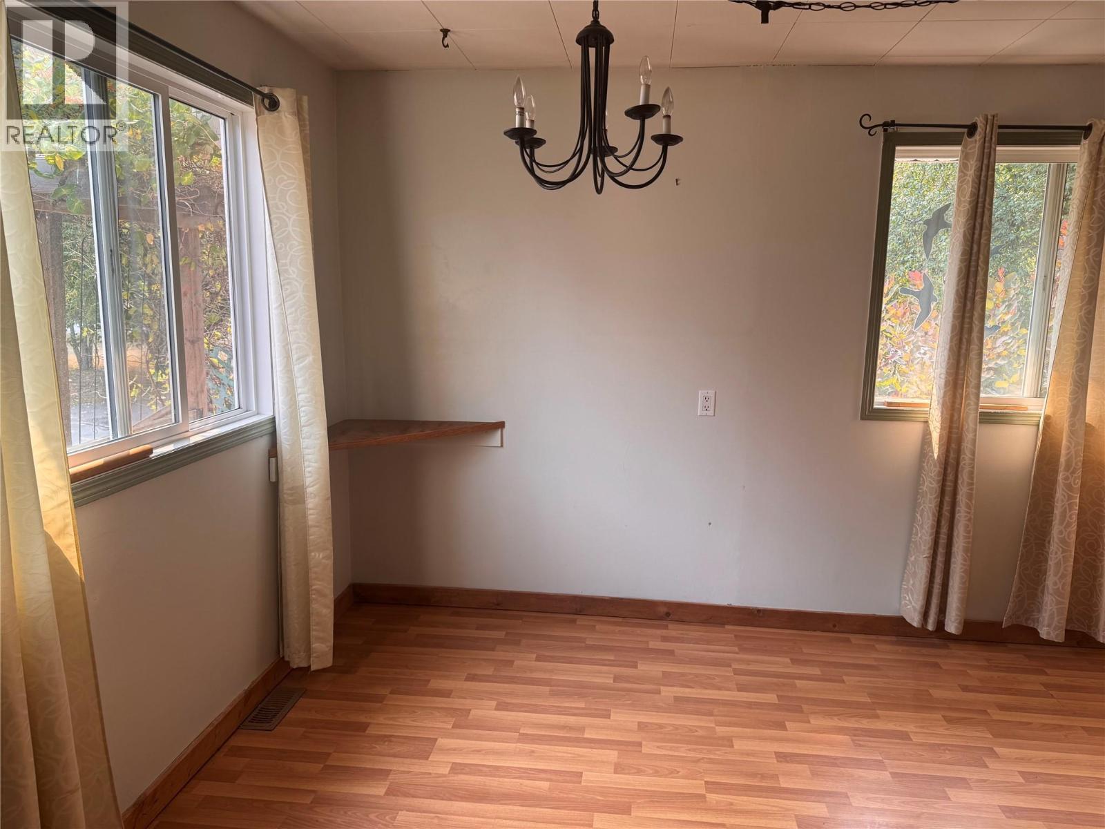 Kitchen nook - 903 Ryter Road W, Nicholson, BC