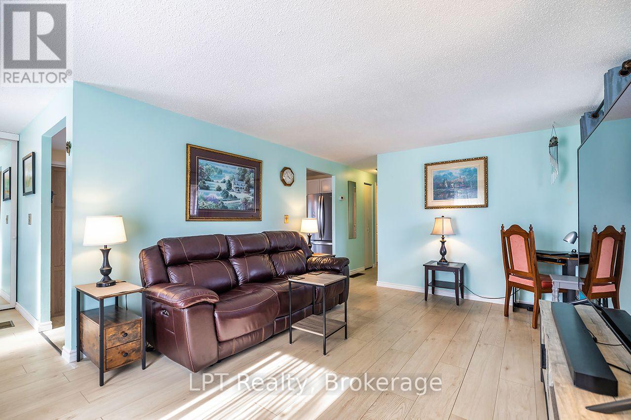 745 Grandview Drive, Oshawa (Donevan), ON