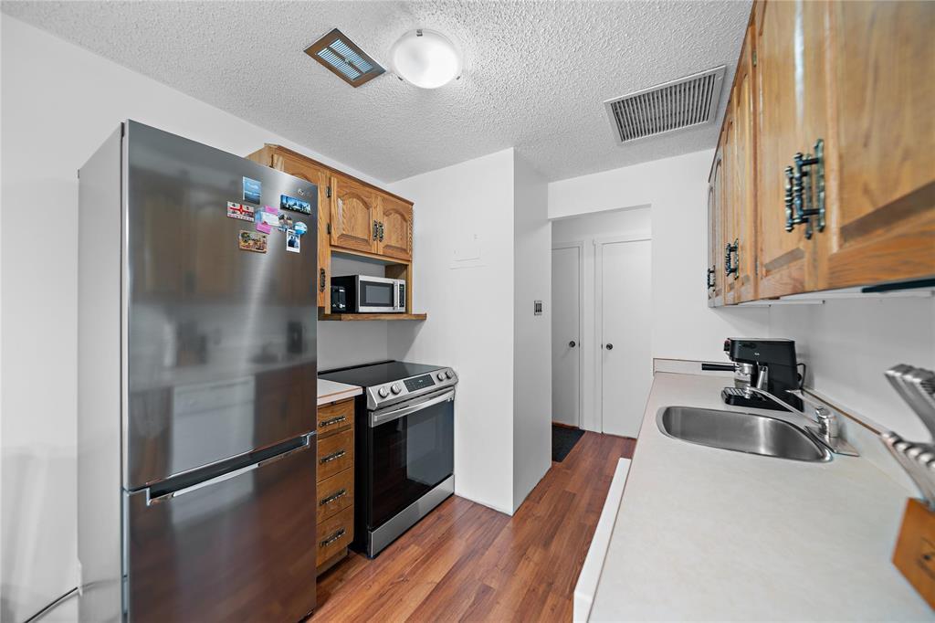 803 175 Pulberry Street, Winnipeg, MB