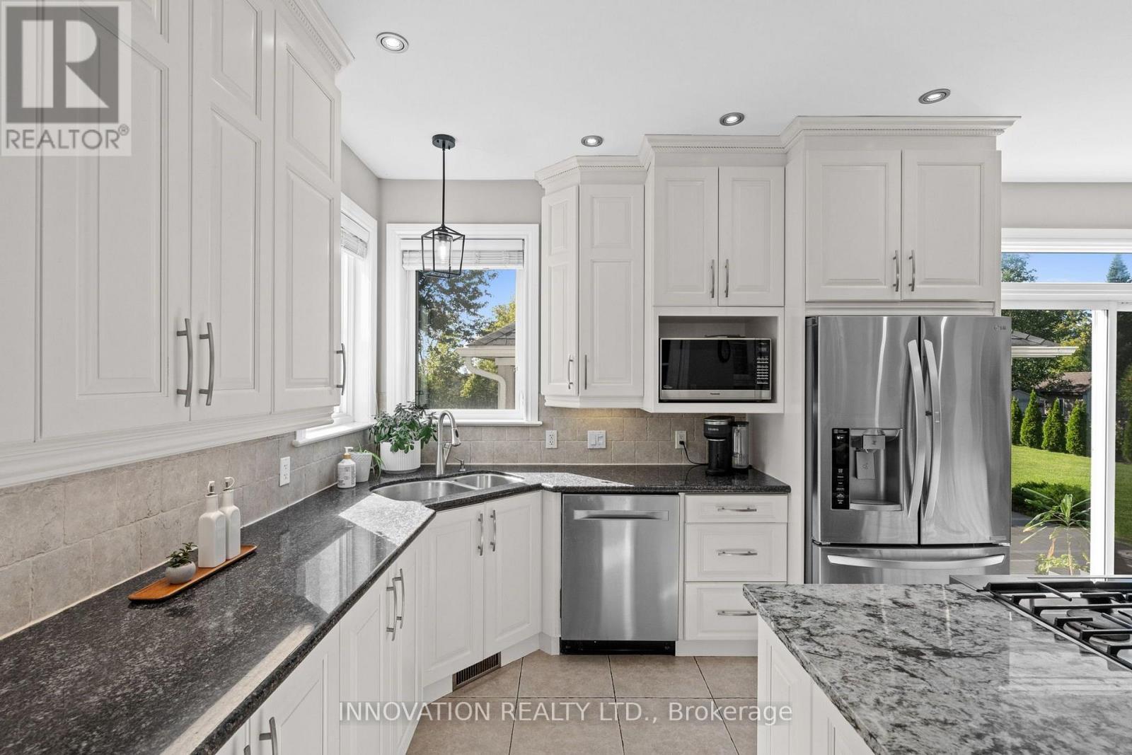 6646 Old Forest Drive, Ottawa, ON