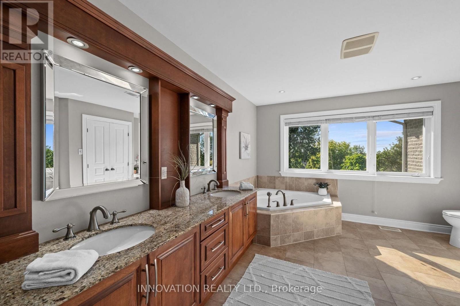 6646 Old Forest Drive, Ottawa, ON