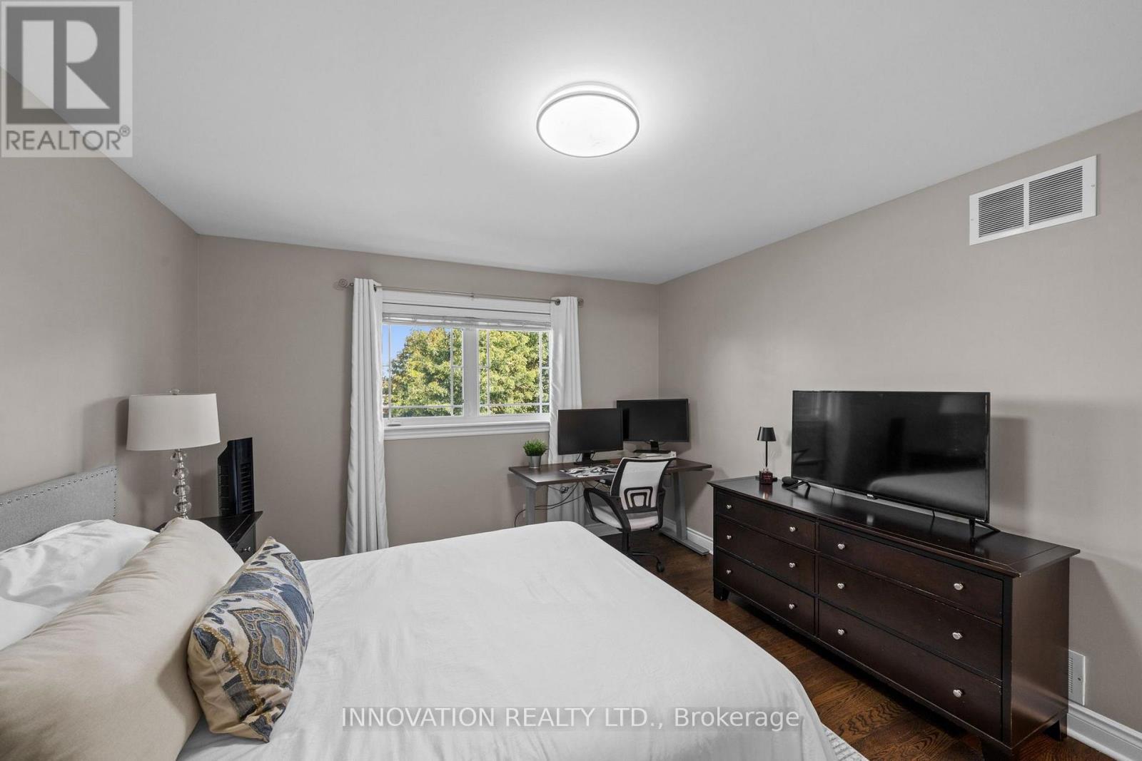 6646 Old Forest Drive, Ottawa, ON