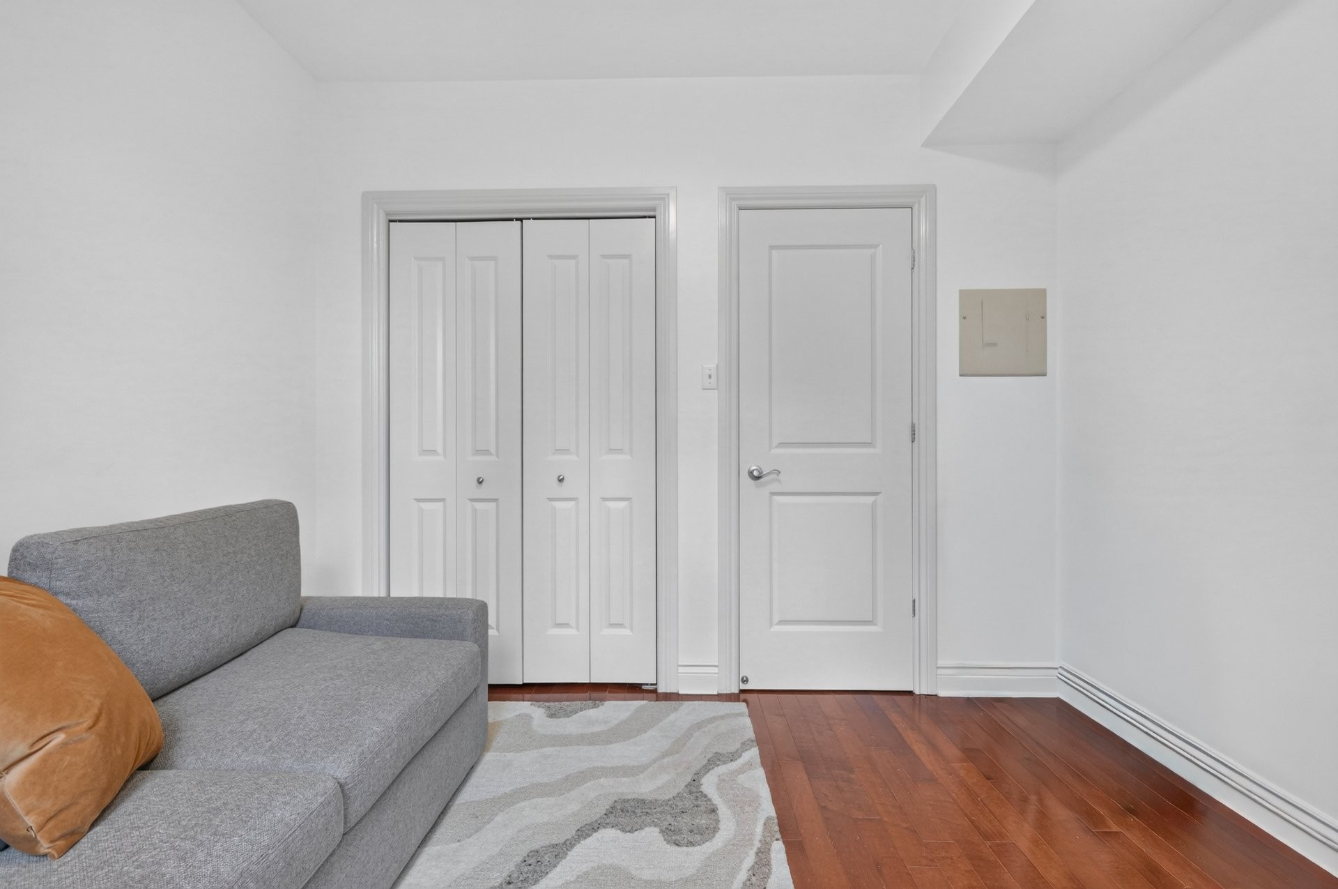 Bedroom - 107-5730 Boul. Marie-Victorin, Brossard, QC