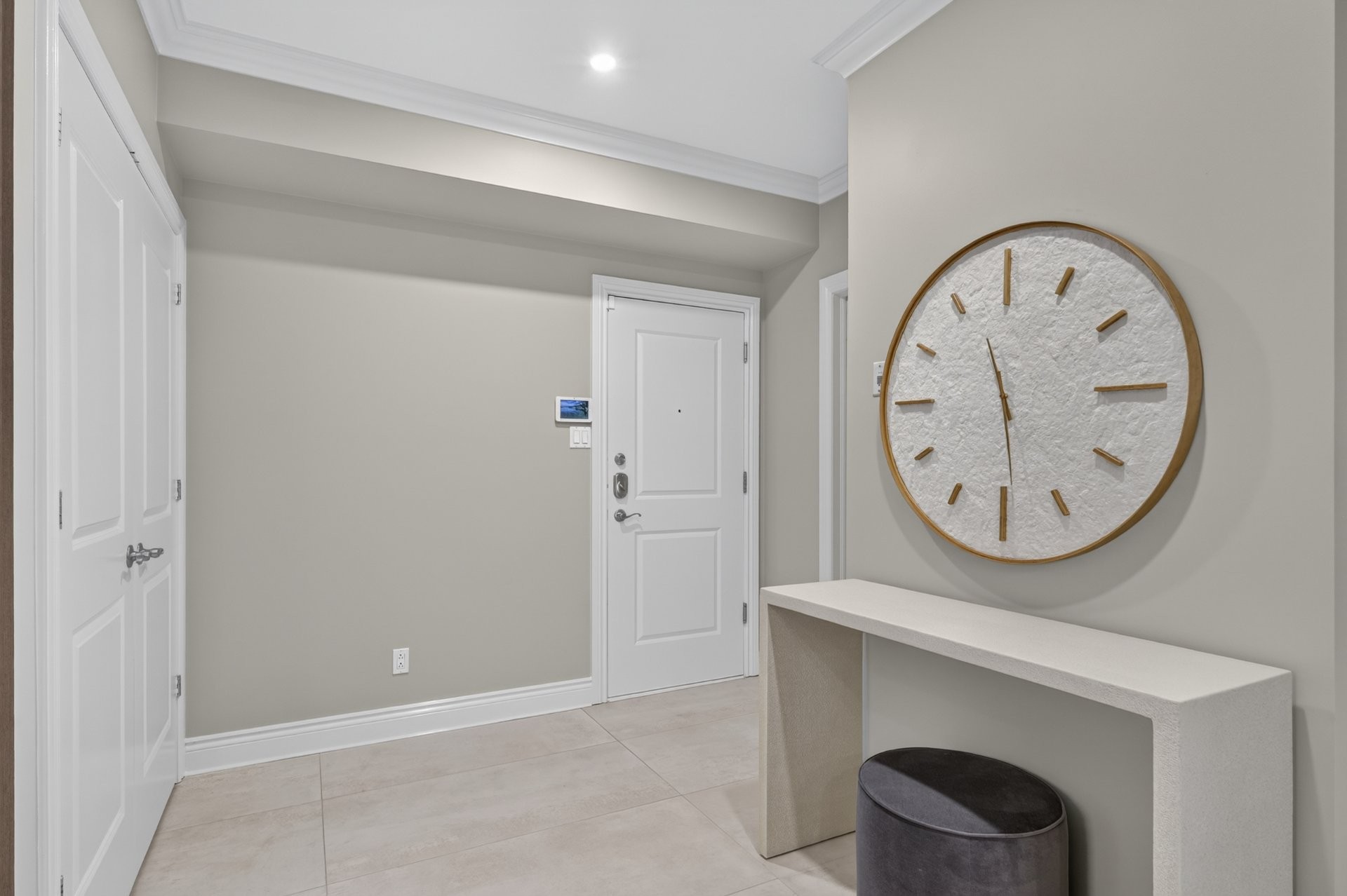 Passageway - 107-5730 Boul. Marie-Victorin, Brossard, QC