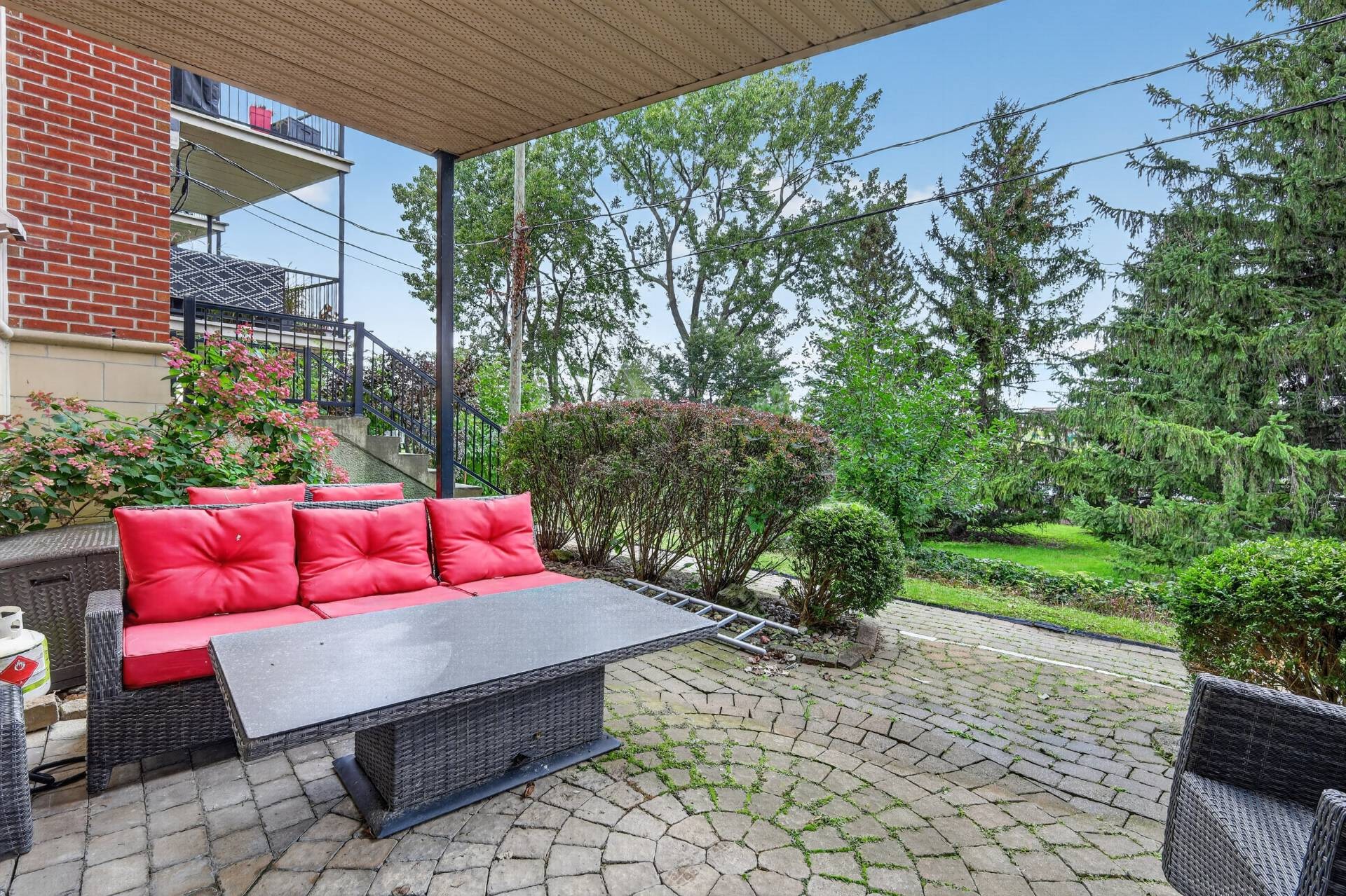 Patio - 107-5730 Boul. Marie-Victorin, Brossard, QC