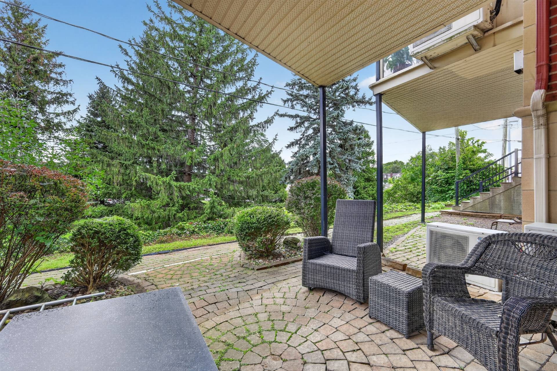 Patio - 107-5730 Boul. Marie-Victorin, Brossard, QC