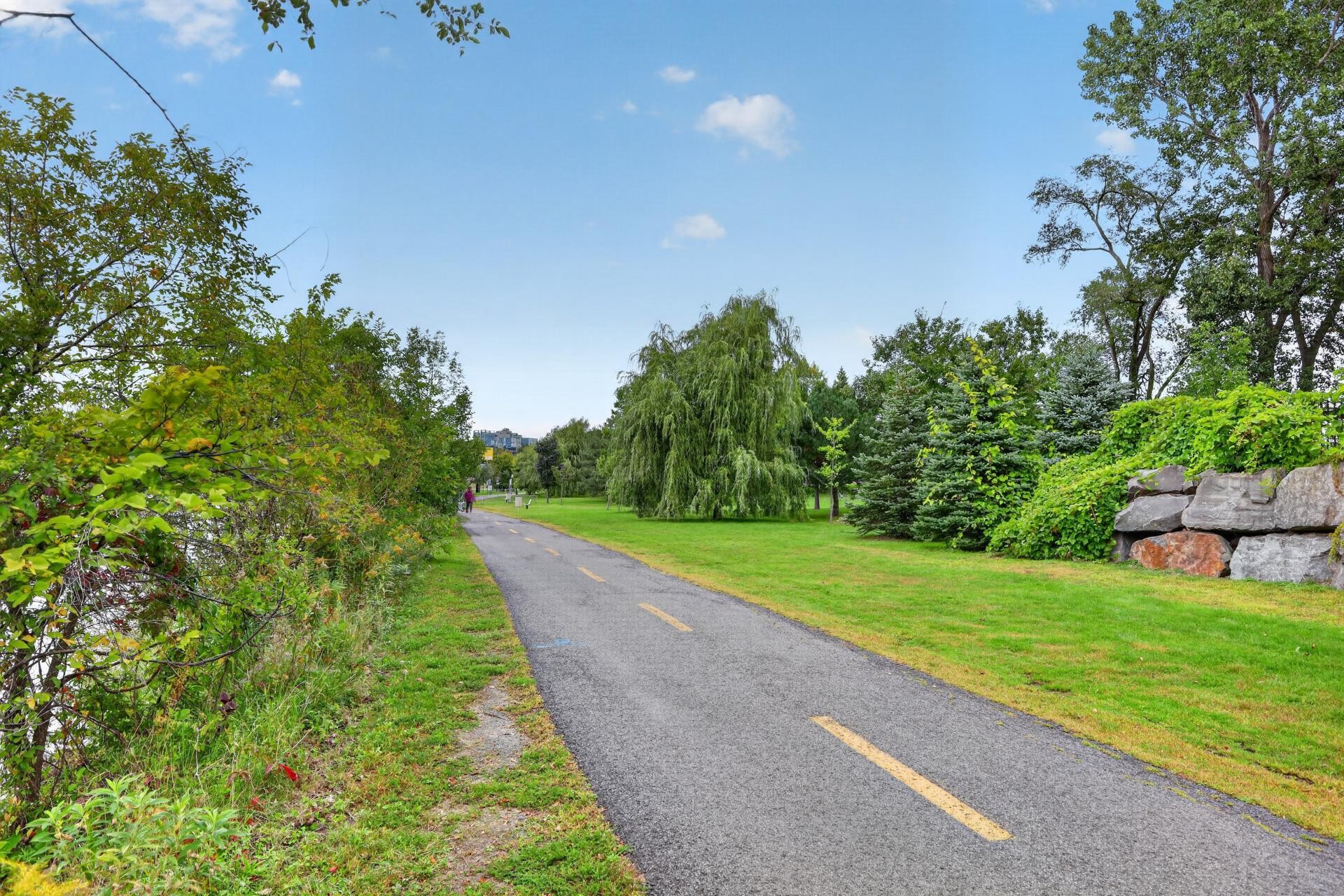 Other - 107-5730 Boul. Marie-Victorin, Brossard, QC