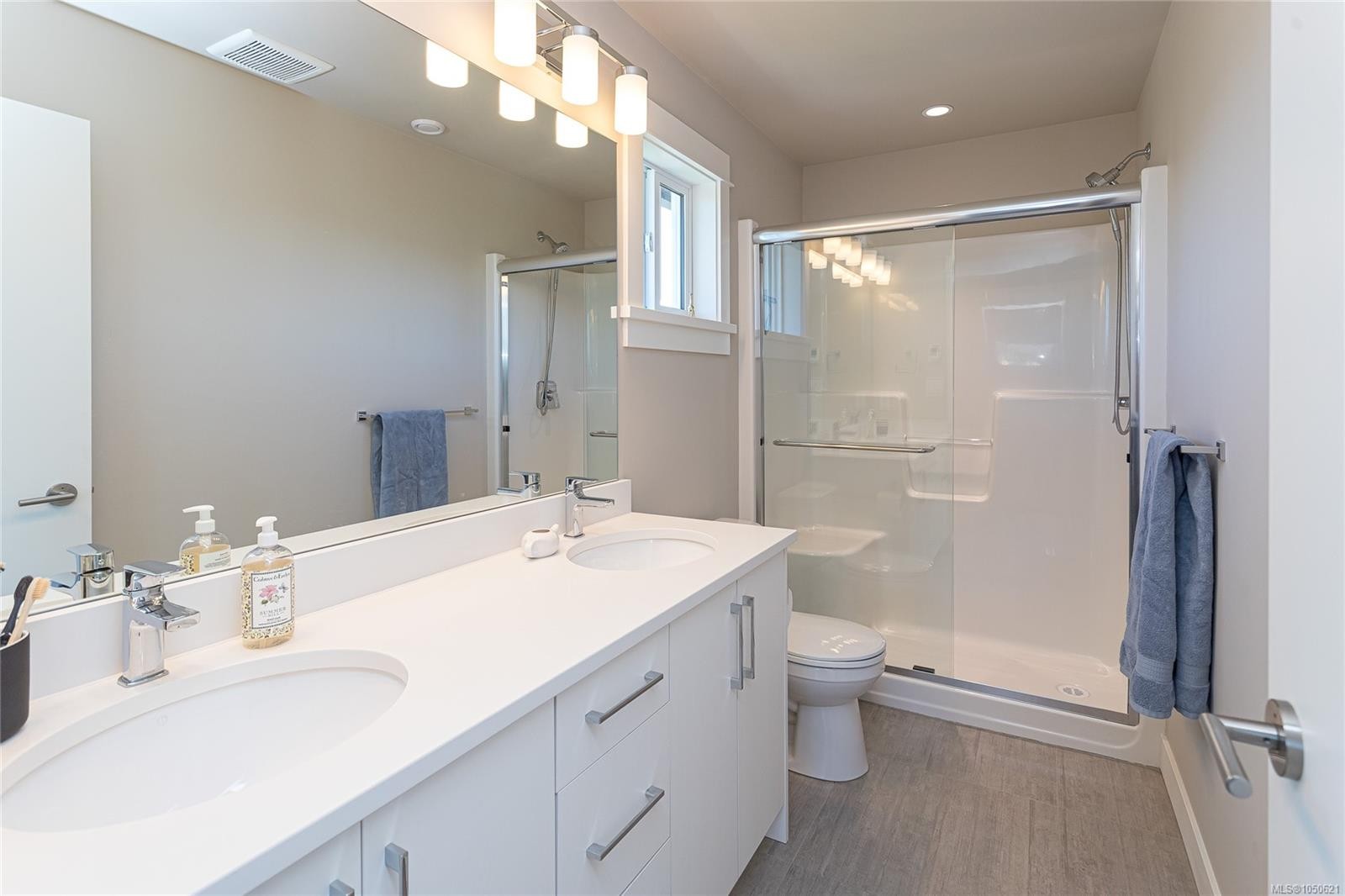 3455 Sparrowhawk Ave, Colwood, BC