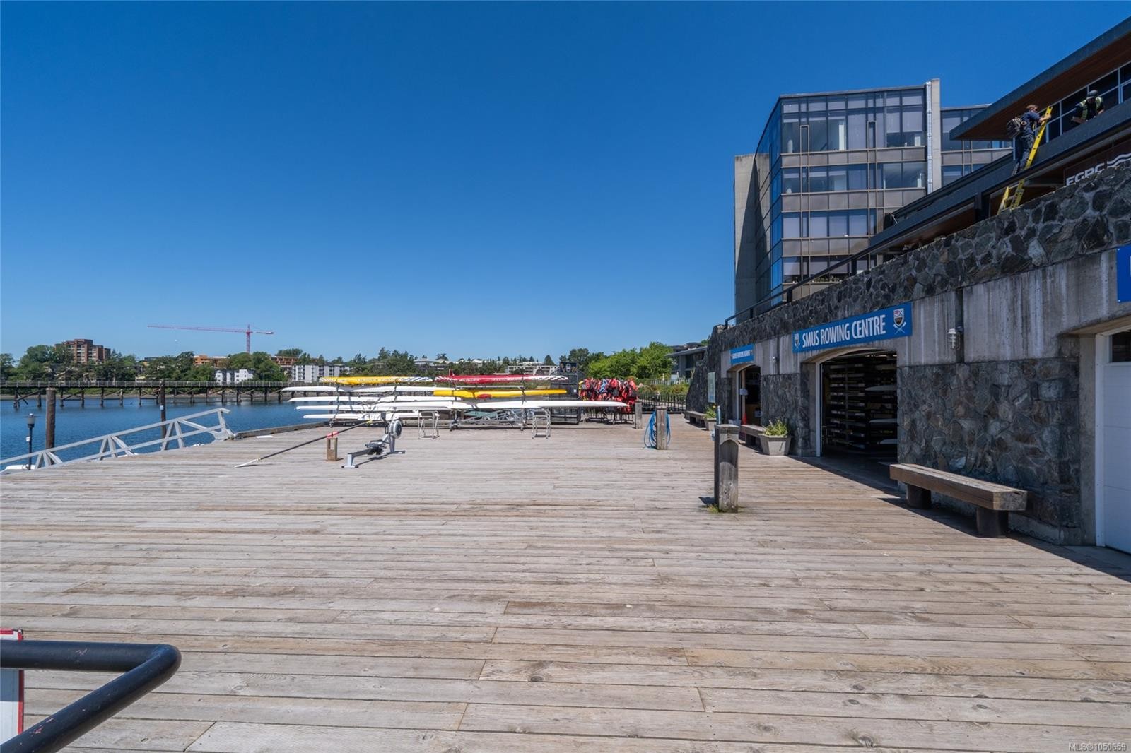 #201-380 Waterfront Cres, Victoria, BC