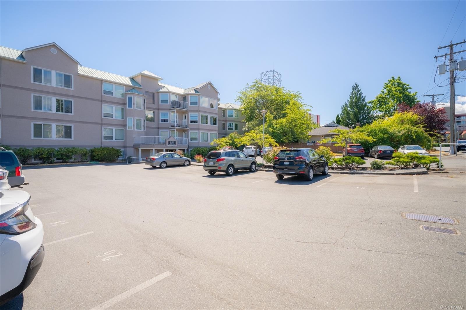 #305-240 Milton St, Nanaimo, BC