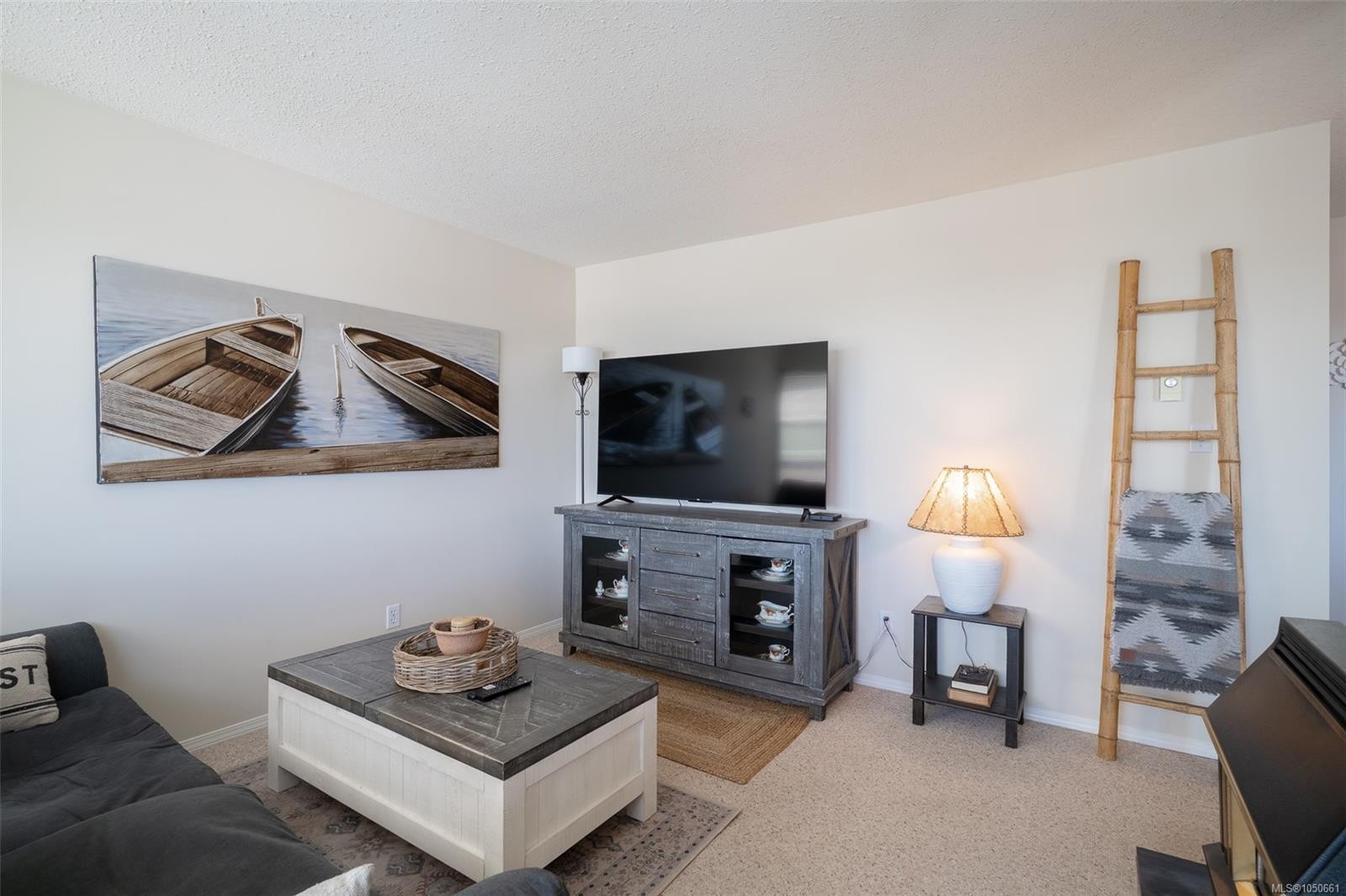 #305-240 Milton St, Nanaimo, BC