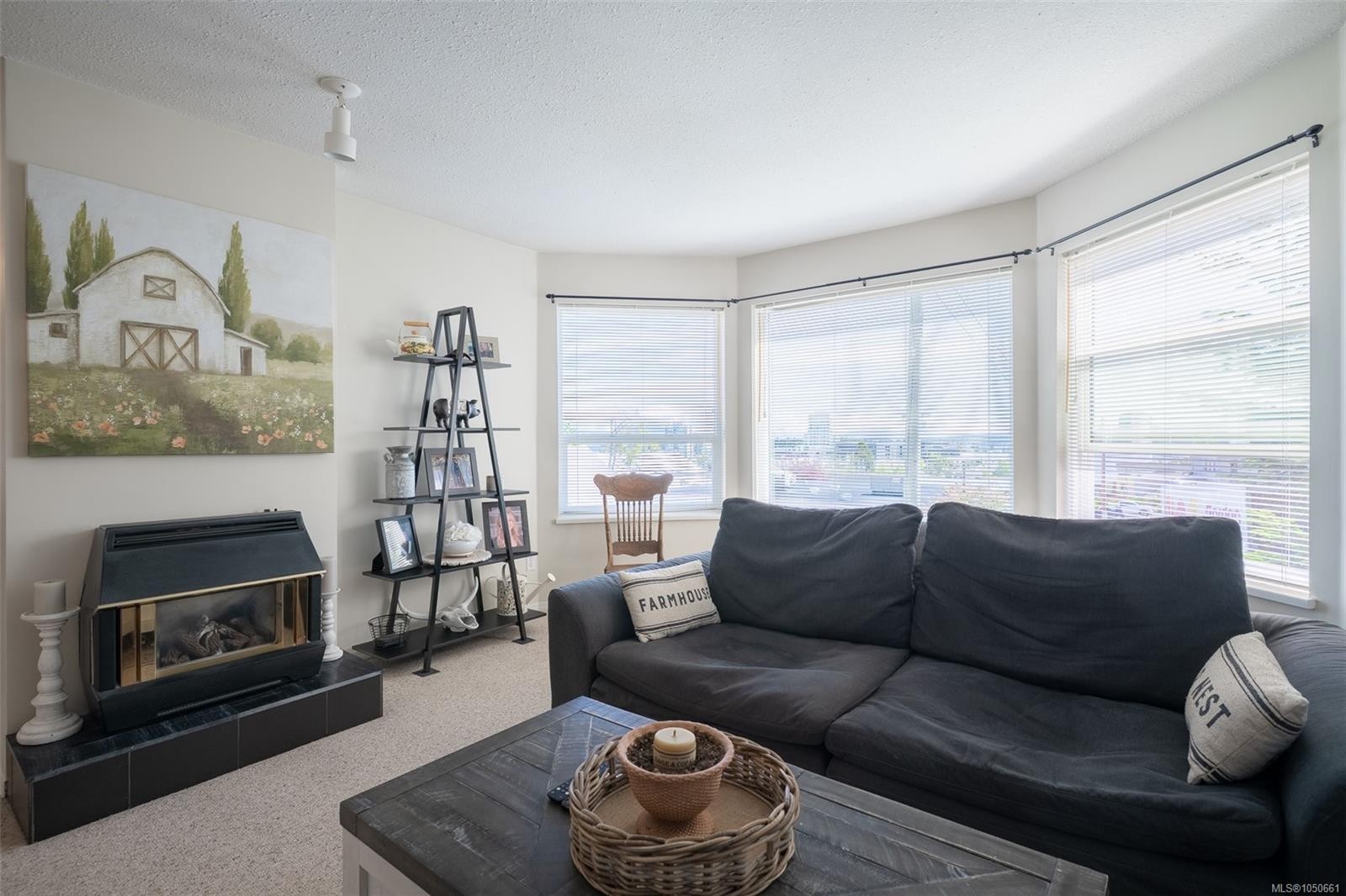 #305-240 Milton St, Nanaimo, BC